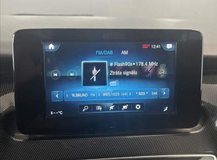 Mercedes-Benz - V-class