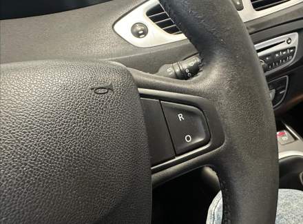 Renault - Scenic