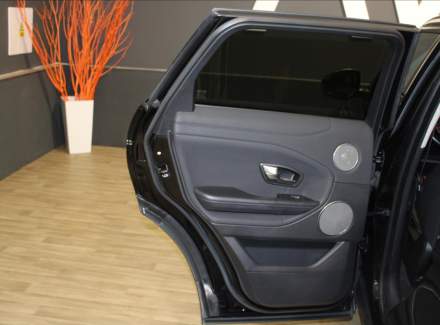 Land Rover - Range Rover Evoque