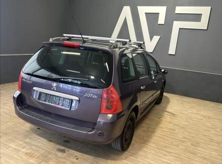Peugeot - 307
