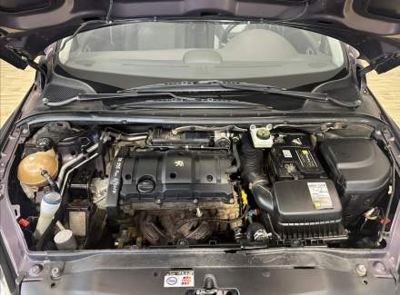 Peugeot - 307