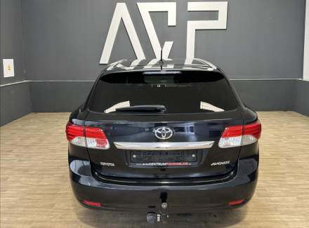 Toyota - Avensis