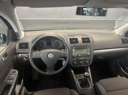 Volkswagen - Golf