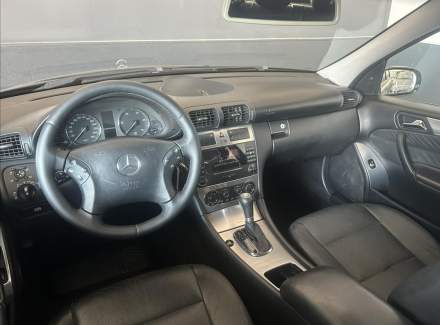 Mercedes-Benz - C-class