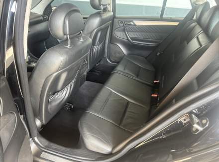 Mercedes-Benz - C-class