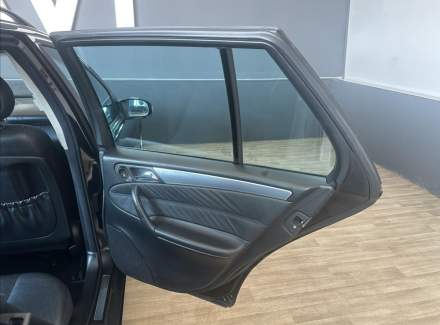 Mercedes-Benz - C-class