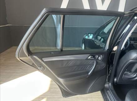 Mercedes-Benz - C-class