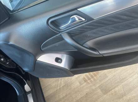 Mercedes-Benz - C-class