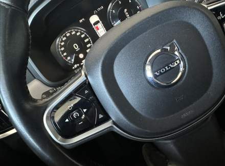 Volvo - V90