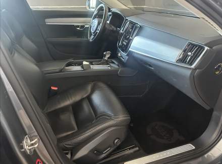 Volvo - V90
