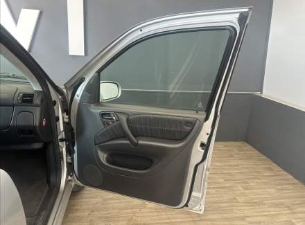 Mercedes-Benz - M-class