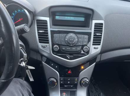Chevrolet - Cruze