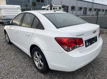 Chevrolet - Cruze