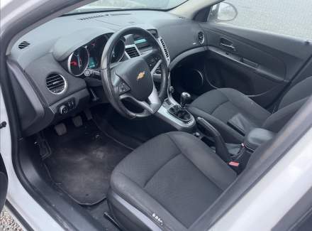 Chevrolet - Cruze