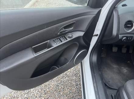 Chevrolet - Cruze