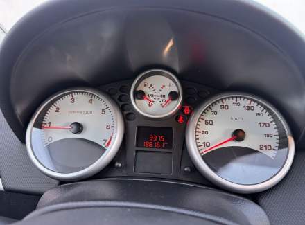 Peugeot - 207