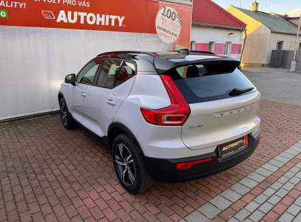 Volvo - XC40