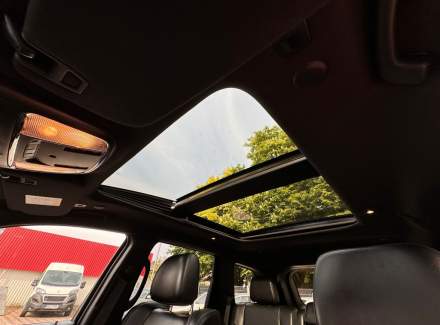 Jeep - Grand Cherokee