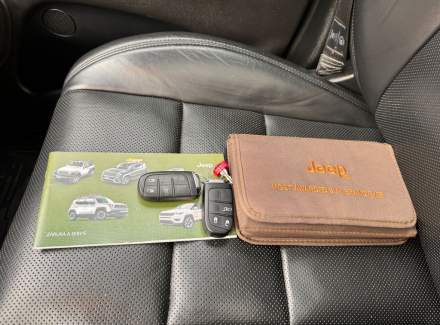 Jeep - Grand Cherokee