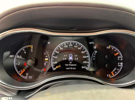 Jeep - Grand Cherokee