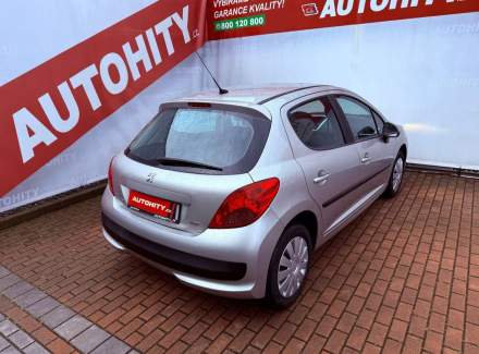 Peugeot - 207