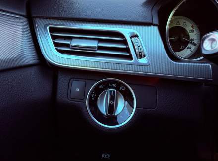 Mercedes-Benz - E-class