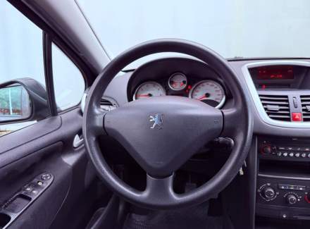 Peugeot - 207