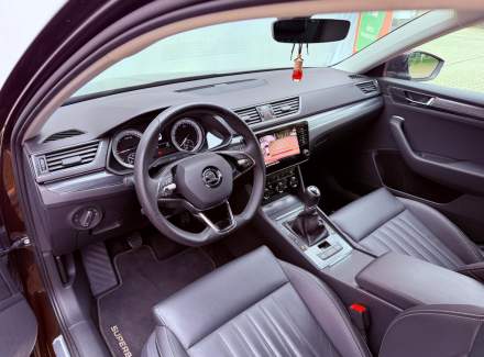 Škoda - Superb