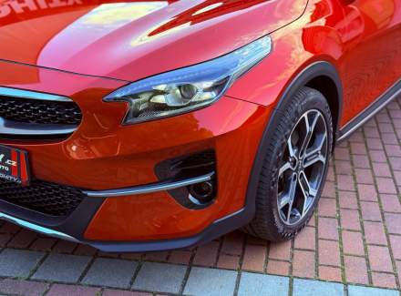Kia - XCeed