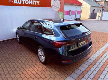 Škoda - Octavia
