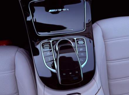 Mercedes-Benz - E-class