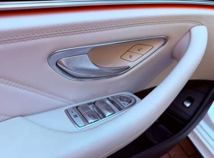 Mercedes-Benz - E-class