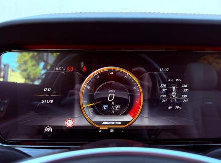 Mercedes-Benz - E-class