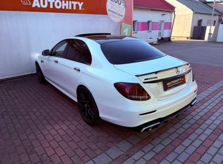 Mercedes-Benz - E-class