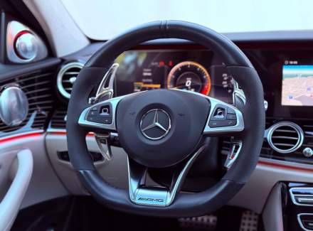 Mercedes-Benz - E-class