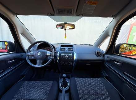 Suzuki - SX4