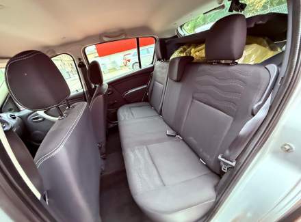 Dacia - Sandero