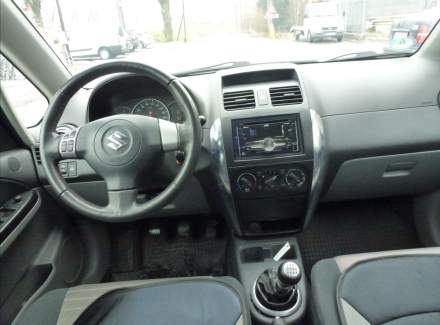 Suzuki - SX4