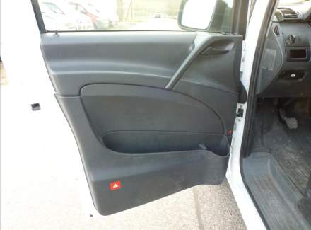 Mercedes-Benz - Vito