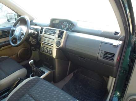 Nissan - X-Trail