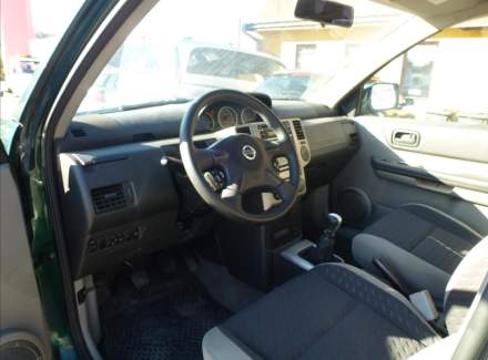 Nissan - X-Trail
