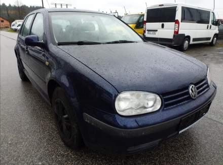Volkswagen - Golf