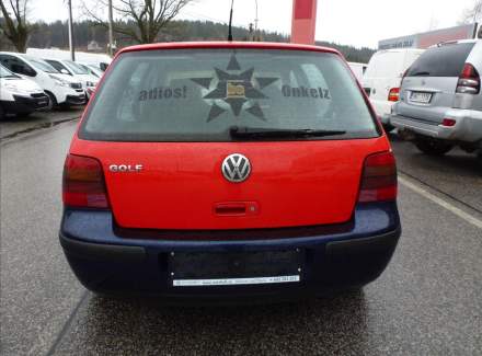 Volkswagen - Golf