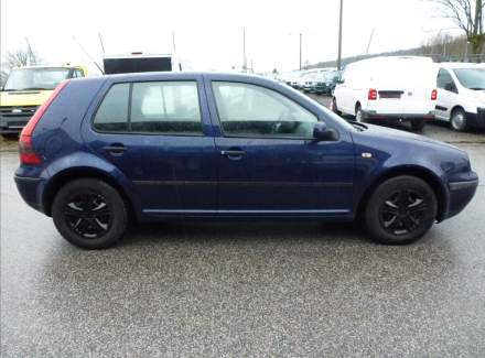 Volkswagen - Golf