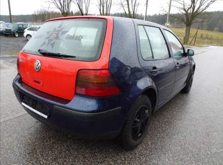 Volkswagen - Golf