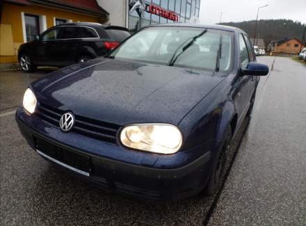 Volkswagen - Golf