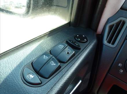 Mercedes-Benz - Viano