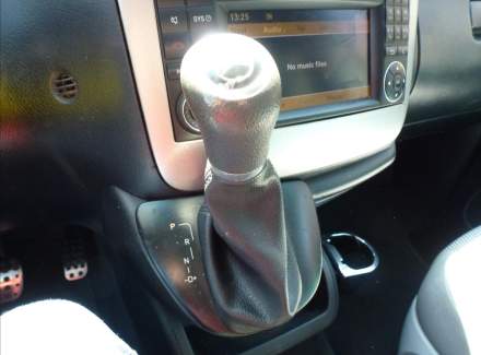 Mercedes-Benz - Viano