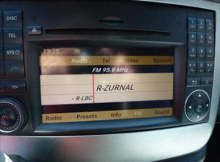 Mercedes-Benz - Viano