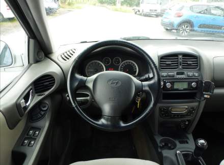 Hyundai - Santa FE